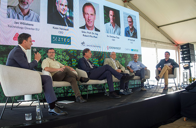 avery-dennison-energynest-inauguration-panel-1.jpg