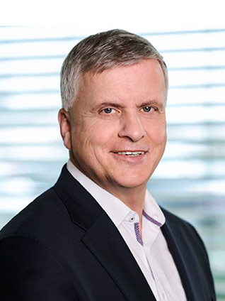 Dr. Andreas Hirschfelder