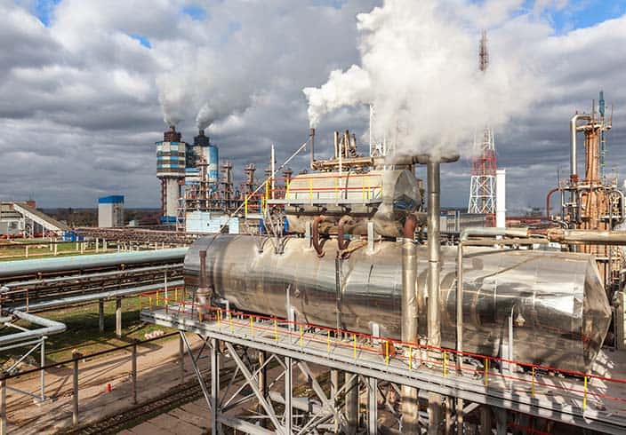 Produktionsanlage der Chemieindustrie betrieben mit Gas